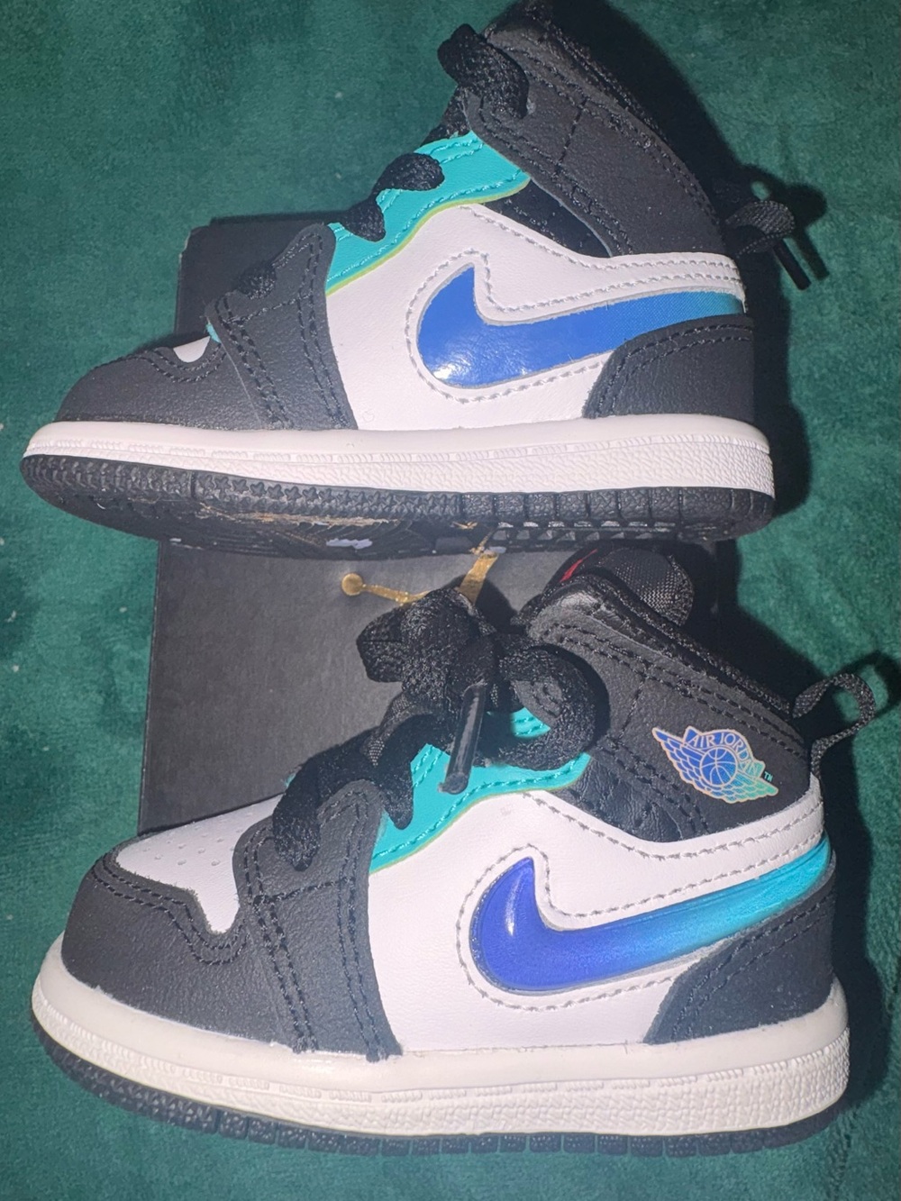 Nike Kids' Black/White/Purple High-Top Sneakers size 4c